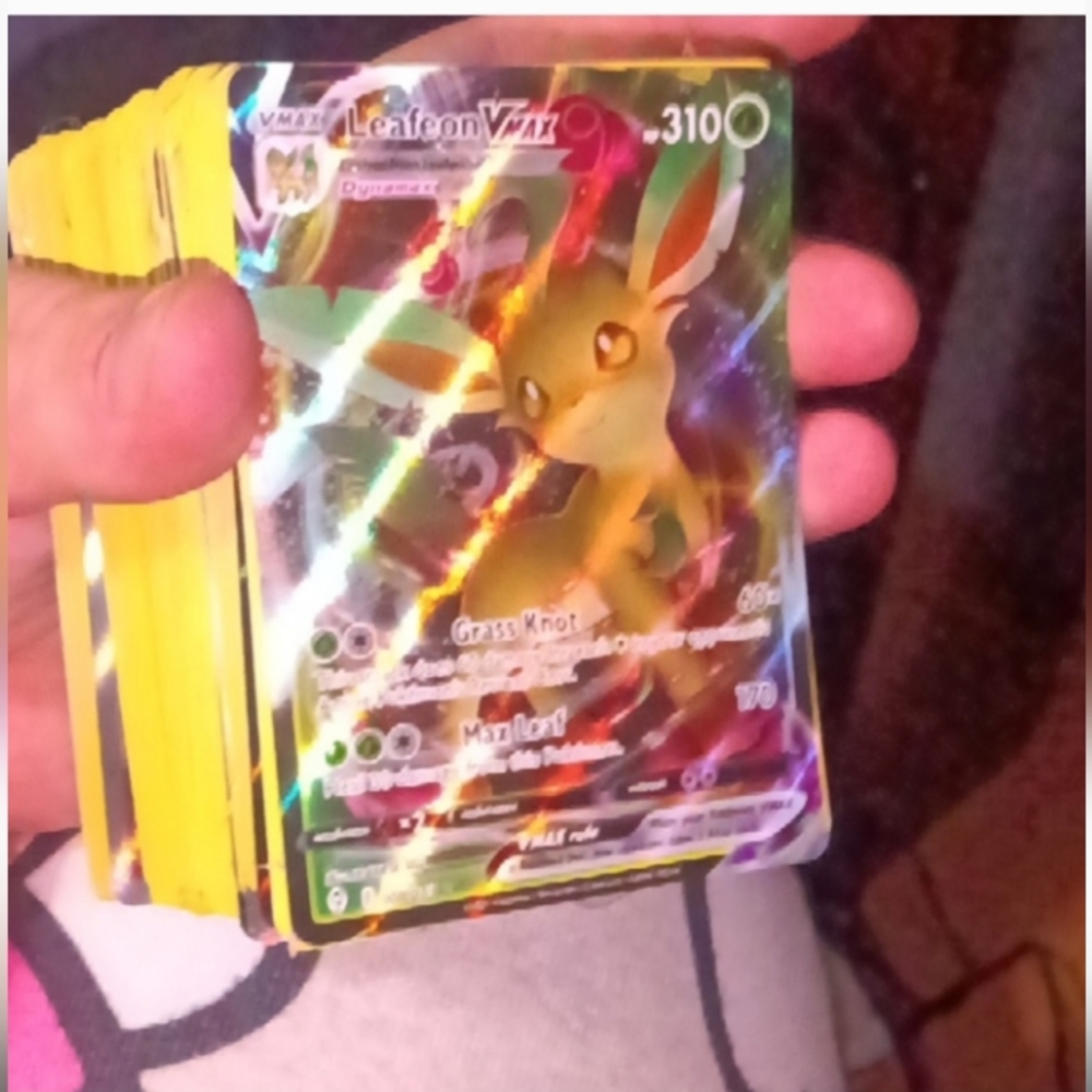 75 piece random pokemon cards